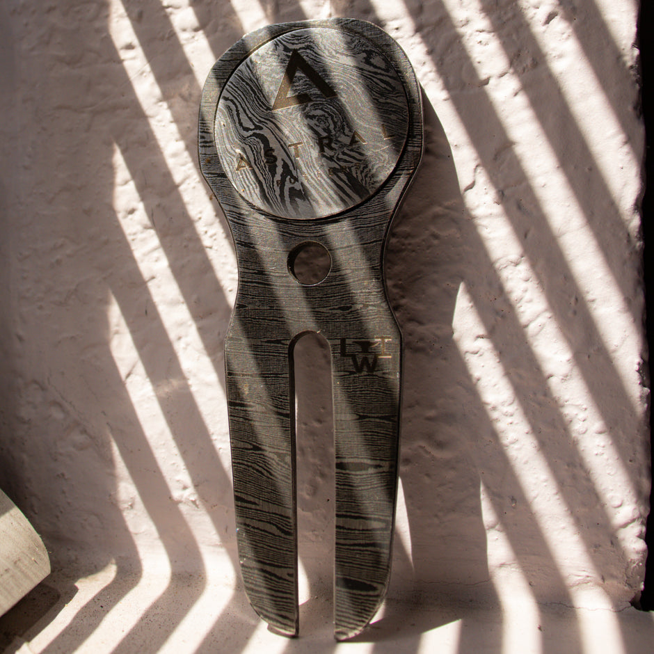 Damascus Steel Divot Tool